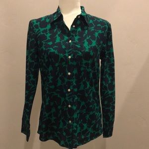 Gap Fitted Boyfriend Button-down Shirt